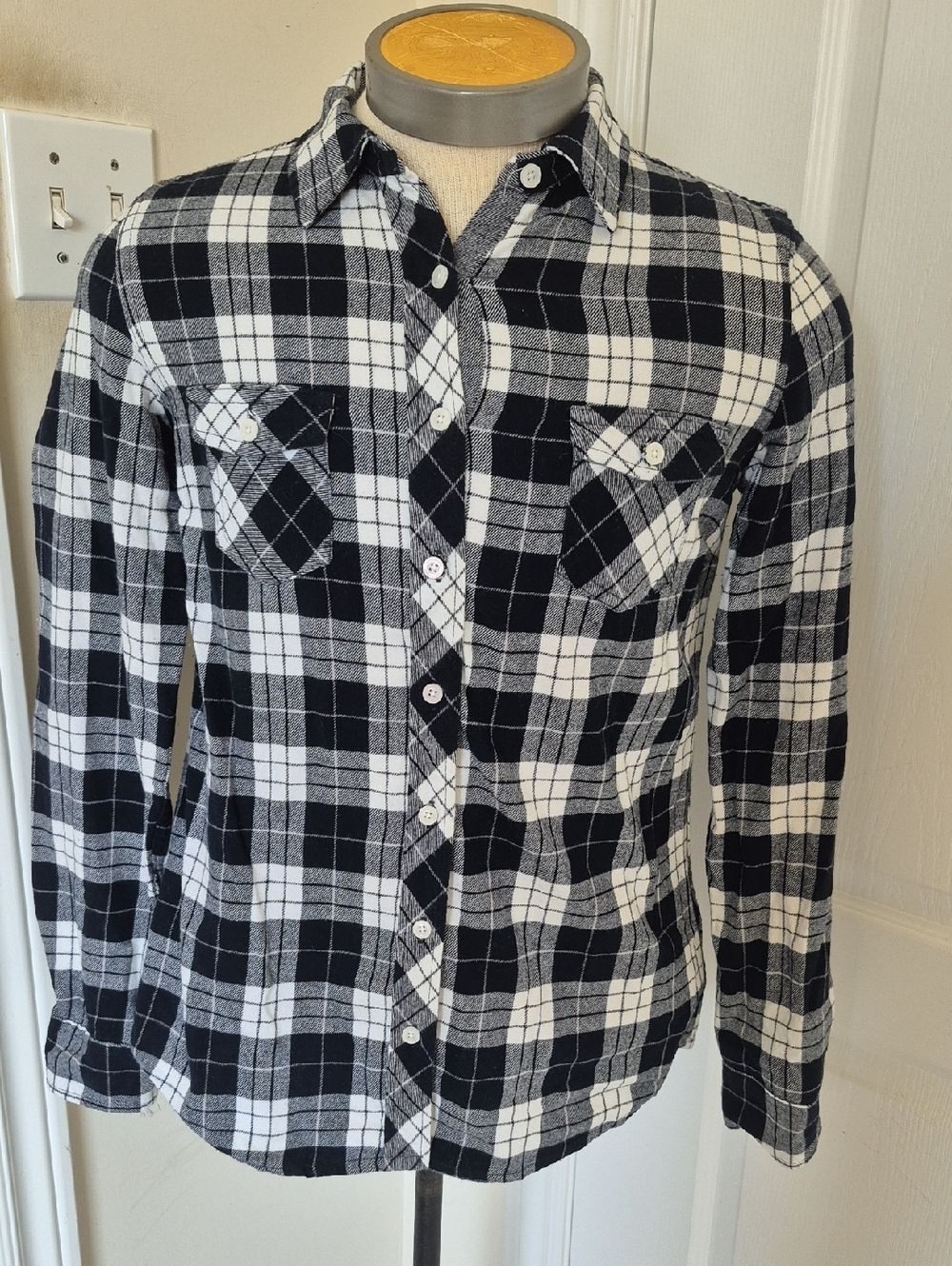 Weatherproof Black & White Plaid Button-Down Shirt